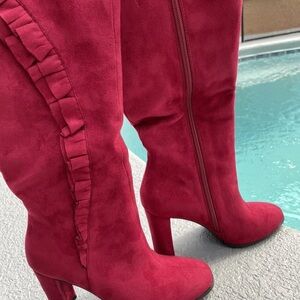 Oakley Women's Vibrant Red Heeled Boots